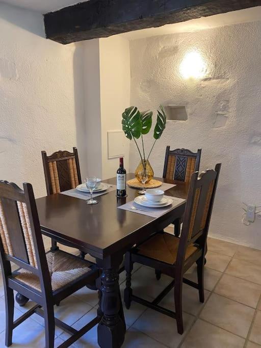Spacious 1 Bed Home With Shared Pool Champagnac-la-Rivière Zewnętrze zdjęcie