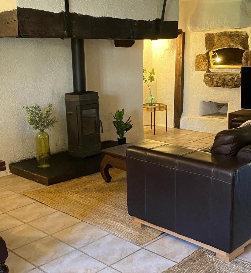 Spacious 1 Bed Home With Shared Pool Champagnac-la-Rivière Zewnętrze zdjęcie